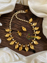 Precious Jadau Kundan Maanga Pearl Neckpiece -J1614