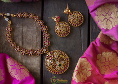 Precious Kemp full stoned Choker - Red-Green-G703