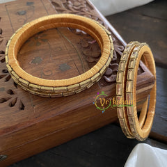 Single Line Kundan Bangle-Line-Gold Brown-Glossy-G3689
