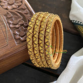 Single Line Kundan Bangle-Triangle -Yellow Gold Glossy-g3648