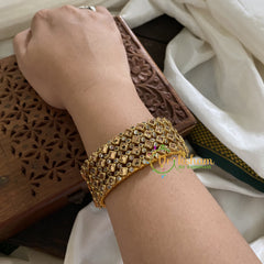 Single Line Kundan Bangle-Dice-Gold Yellow-Glossy-G3641