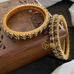 Single Line Kundan Bangle-Dice and Dots-Black-G3632