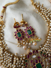 Gold Look alike Cluster Pearl Pendant Choker-Floral-G4464