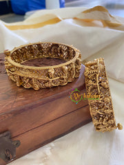 Antique Gold Bridal Openable Kada Bangles-Bride Procession Bangles-G7856