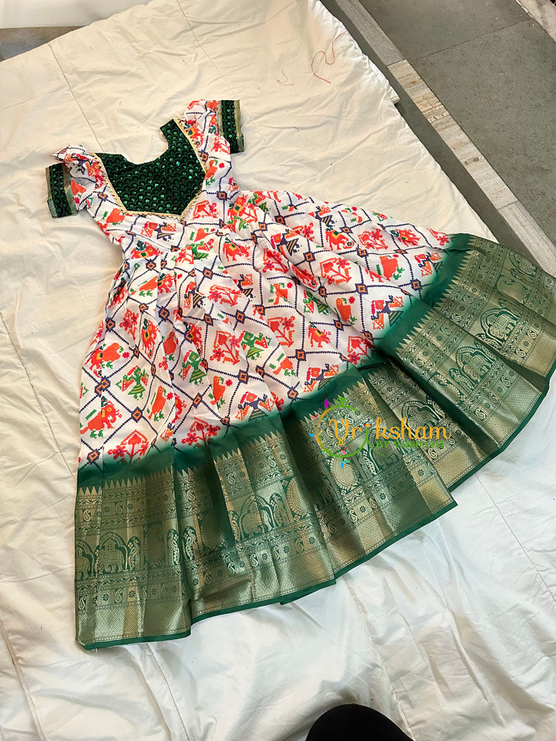 Indian Traditional Dress for Girls -VS1240 - Main Image