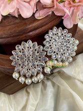 Floral Kundan Studs- White Tone-G5020