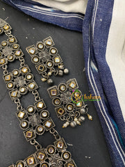 Geometric Silver look Alike Pendant Neckpiece-S344