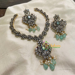 Simple Victorian Diamond Short Neckpiece -Pastel Green -VV577