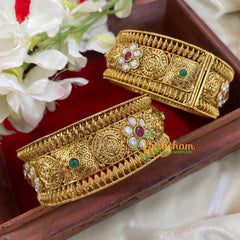 Premium AD Stone Bridal Bangle-Screw Type Bangles-G1812