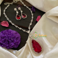 Deepika Padukone Oscar Look Neckpiece-Red -G7697