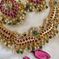Gold Look Alike Short Neckpiece-Peacock-Green Bead-G5465