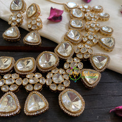 White Victorian Diamond High Neck Choker-VV015