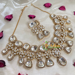 White Victorian Diamond High Neck Choker-VV015