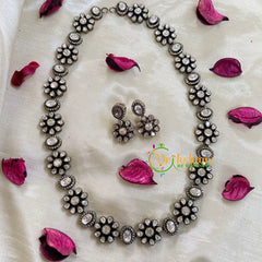 White Victorian Diamond Neckpiece-Mid-Length-VV018