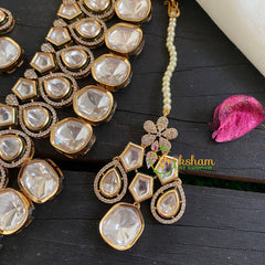 White Victorian Diamond High Neck Choker-VV044