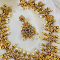 Unique Short Neckpiece with Pendant-Red Green-G6453