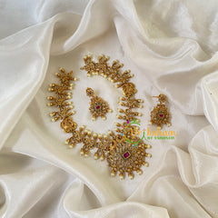 Unique Short Neckpiece with Pendant-Red Green-G6453