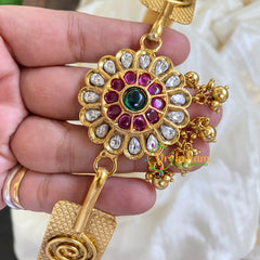 AD Stone Floral Pendant Plain Hipbelt-G5840