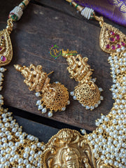 Cluster Pearl Lakshmi Pendant Choker -G1106