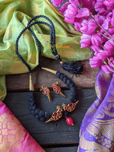 Black Thread Parrot Choker -Red -G1124