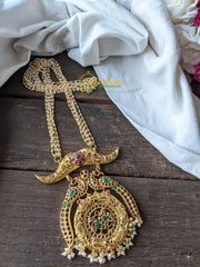 Kemp Peacock Pendant Multi Layer Pearl Neckpiece -Red Green -G1440