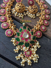 Exquisite Kundan Peacock and Floral Neckpiece -J033