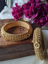 Gold Look Alike Openable Kada Bangles -G2018