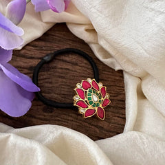 Jadau Kundan Lotus Pendant Rubber Band-J2357