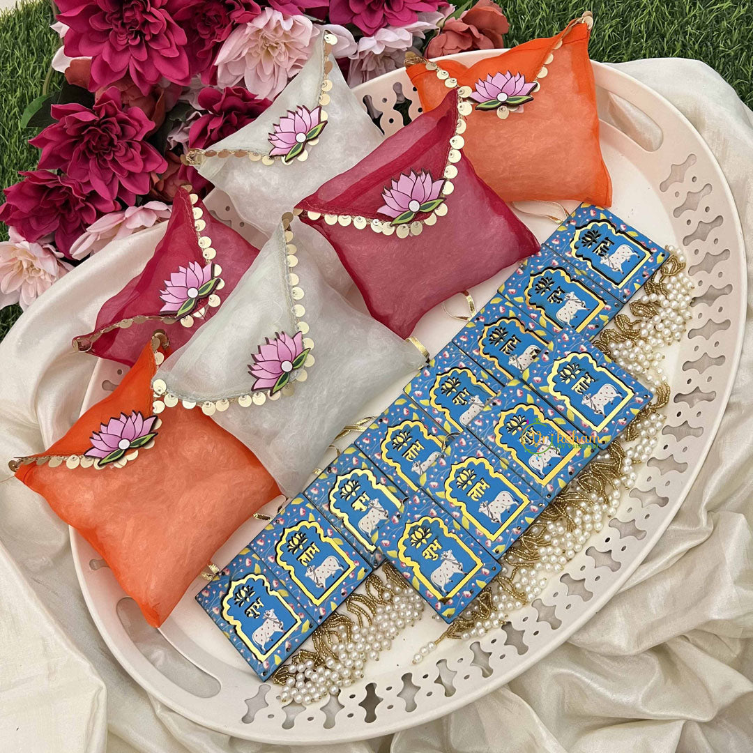 Vriksham Spiritual Festive Favor Combo-Blessing Cards with Beads & Gift Bags-Blue  (Pack of 6)-RG349