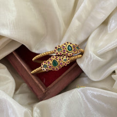 Premium Traditional Bangle with Green & Red Stone -G11071