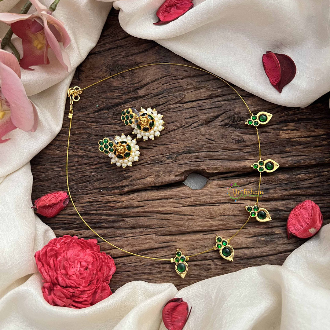 Vriksham Antique 5 Leaf Pendant Invisible Chain-Green-G20623