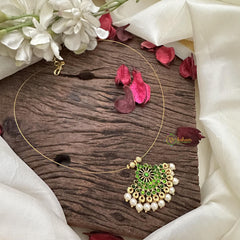 Elegant Single Green Kemp Stone Pendant Invisible Neckpiece-G15564