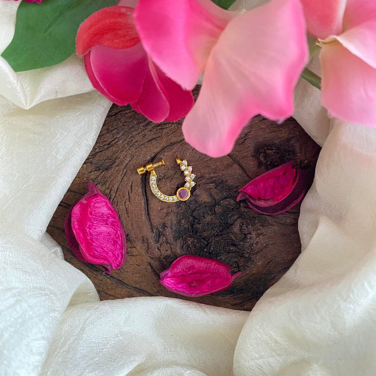 Designer AD Stone Nath / Nose pin-Red White-G13793