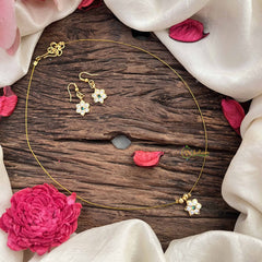 Vriksham Simple Floral Pendant Invisible Chain-White Green-G20602