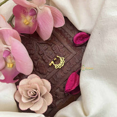 Vriksham Floral Design Press Naths/Nose Pin-Red Green & White-G20759