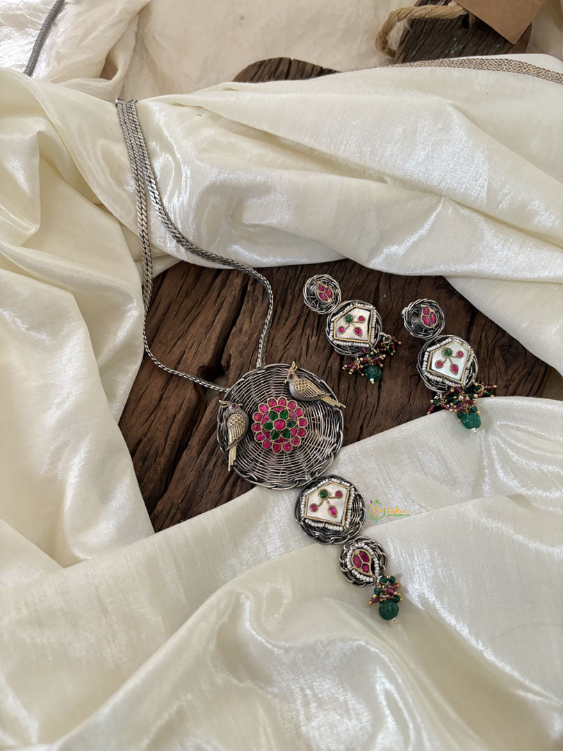 Silver Look Alike Statement Jadau Kundan Pendant Chain Neckpiece- J1883