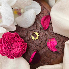 Vriksham Classic 5 Leaf Style Septum Ring-White Red-G21462