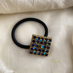 Light, Dark Blue Kundan Pendant Rubber Band - Diamond - H666