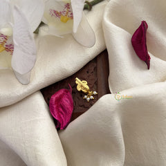 Vriksham Designer Kundan Nath-Red Green & White-Pearls-J3037