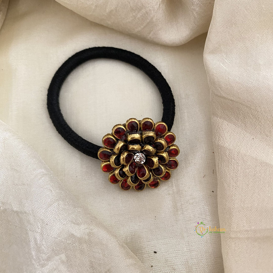 Red Flower Kundan Pendant Rubber Band - H685