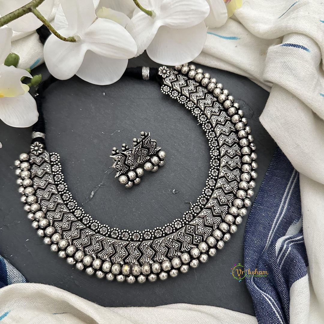 Oxidized Silver Polish Floral Neckpiece-S840