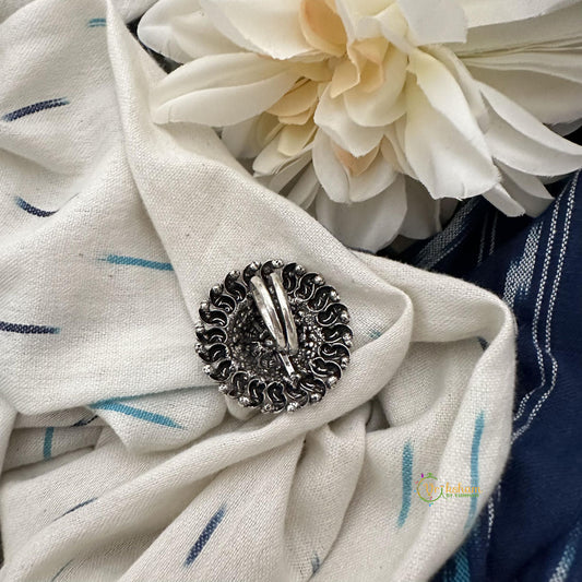 Trendy Oxidized Silver Finger Ring-Leaf-S821