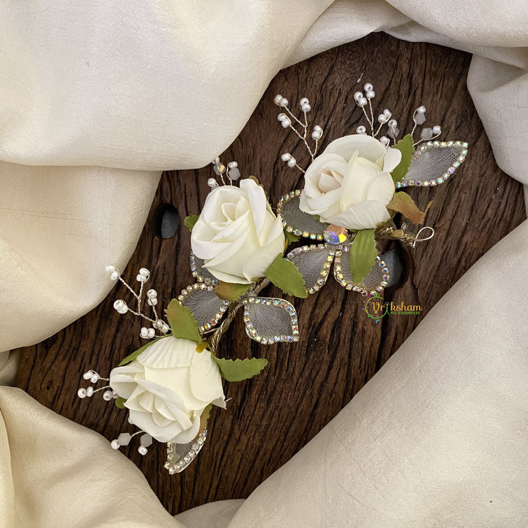Vriksham White Floral Bridal Hair Accessories-H928