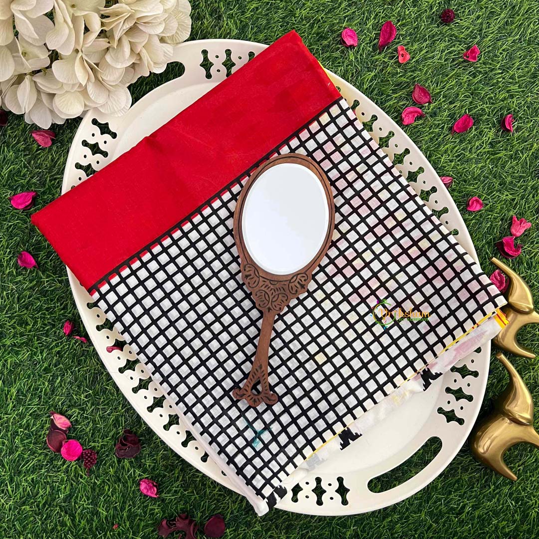 Vriksham White With Half checks Border Cotton Mulmul Saree-VS4621