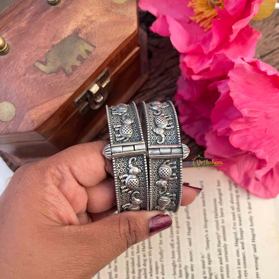 Vriksham Elephant Style & Textured Oxidized Kada Bnagle-S1145
