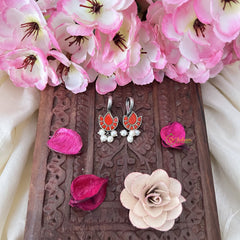 Vriksham Diya Shape Maharashtrian Style Press Bugadi-Coral-White Bead-J3128