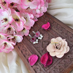 Vriksham Diya Shape Maharashtrian Style Press Bugadi-Red-White Bead-J3126