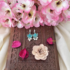 Vriksham Diya Shape Maharashtrian Style Press Bugadi-Firosa-White Bead-J3131