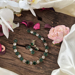 Simple Green White Victorian Diamond Neckpiece-VV1765