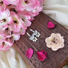 Vriksham Diya Shape Maharashtrian Style Press Bugadi-Multicolor-White Bead-J3130